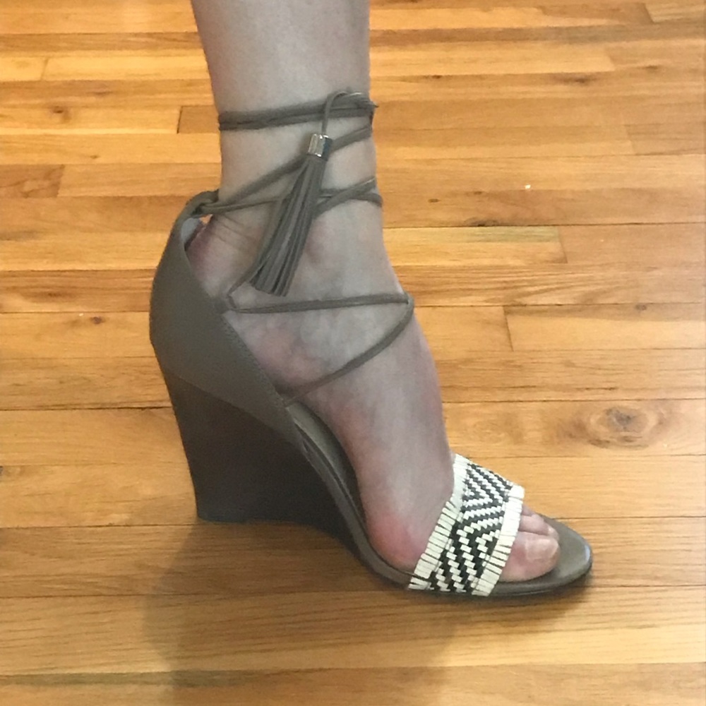 Gianni Bini wedge.